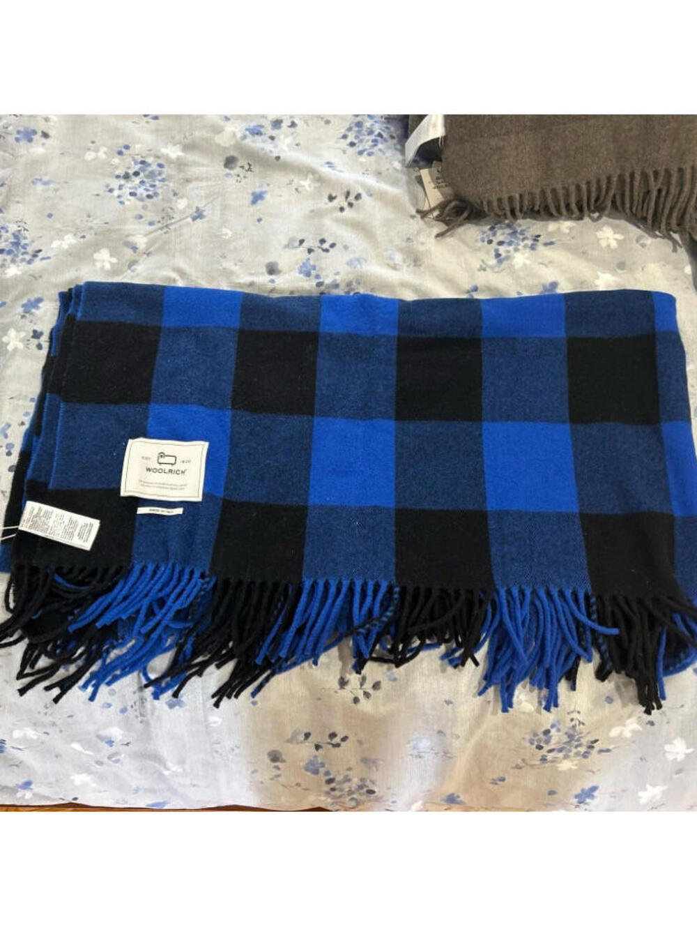 Woolrich Made in Italy throw blanket. NWT